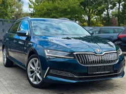 Blau Gebraucht 2022 Skoda Superb Ambition Limousine | 24.490 € (Guter Preis)