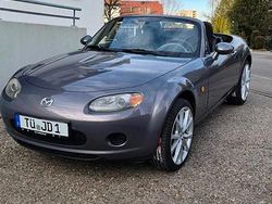 Grau Gebraucht 2007 Mazda MX5 Cabrio | 9.990 €