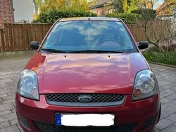 Rot Gebraucht 2008 Ford Fiesta Style Kleinwagen | 2.900 € (Fairer Preis)