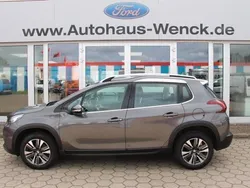 Grau Gebraucht 2019 Peugeot 2008 Allure SUV | 10.970 € (Guter Preis)