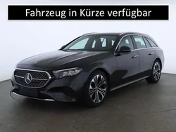 Grau graphitgrau Gebraucht 2024 Mercedes E220 Advanced Kombi | 43.890 € (Superpreis)