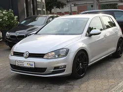 Silber Gebraucht 2013 VW Golf VII Comfortline Limousine | 8.900 € (Fairer Preis)