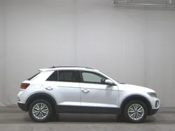 Weiss Gebraucht 2023 VW T-Roc Life SUV | 17.680 € (Fairer Preis)