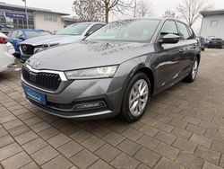 Grau Gebraucht 2022 Skoda Octavia Style Kombi | 19.900 € (Fairer Preis)