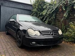 Schwarz Gebraucht 2006 Mercedes CLK200 Avantgarde Coupé | 6.499 € (Fairer Preis)