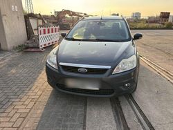 Silber Gebraucht 2009 Ford Focus Kombi | 2.090 € (Fairer Preis)