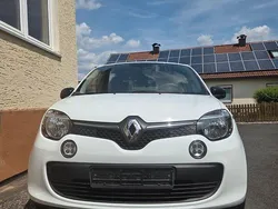 Weiß Gebraucht 2018 Renault Twingo LIMITED Kleinwagen | 6.550 € (Guter Preis)