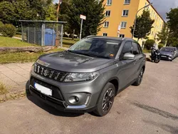 Grau Gebraucht 2020 Suzuki Vitara SUV | 16.000 € (Fairer Preis)