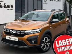 Orange Gebraucht 2023 Dacia Sandero Expression Kleinwagen | 18.990 € (Fairer Preis)