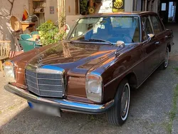 Braun Gebraucht 1973 Mercedes W114 Limousine | 9.000 €