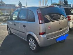 Silber Gebraucht 2004 Opel Meriva Van / Kleinbus | 2.200 € (Fairer Preis)