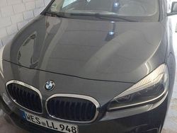 Grau Gebraucht 2021 BMW 218 Active Tourer Van / Kleinbus | 18.200 € (Fairer Preis)