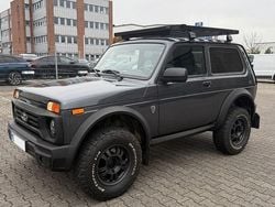 Grau Gebraucht 2021 Lada niva SUV | 17.895 € (Fairer Preis)