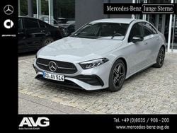 Grau Gebraucht 2025 Mercedes A200 AMG Limousine | 39.900 €