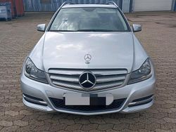 Silber Gebraucht 2011 Mercedes C180 Avantgarde Kombi | 6.990 €