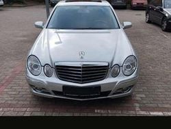 Silber Gebraucht 2007 Mercedes E350 Elegance Limousine | 12.750 €