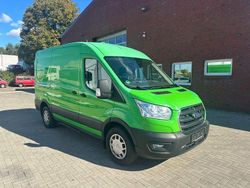 Grün Gebraucht 2019 Ford Transit Custom Van / Kleinbus | 15.799 € (Fairer Preis)