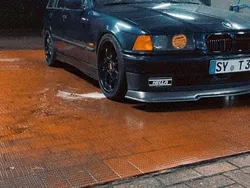 Blau Gebraucht 1998 BMW 320 Kombi | 1.700 € (Etwas zu teuer)