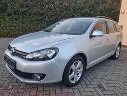 Silber Gebraucht 2012 VW Golf VI Kleinwagen | 8.499 € (Etwas zu teuer)