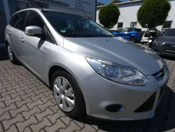 Silber Gebraucht 2014 Ford Focus Trend Kombi | 5.499 € (Fairer Preis)