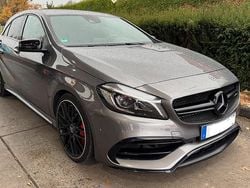 Grau Gebraucht 2016 Mercedes A45 AMG AMG Kleinwagen | 23.999 € (Guter Preis)