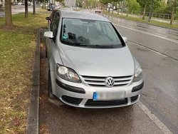 Silber Gebraucht 2005 VW Golf Plus Cross Van / Kleinbus | 2.800 € (Fairer Preis)