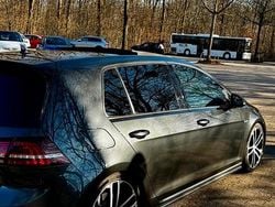 Grau Gebraucht 2015 VW Golf VII Kleinwagen | 13.500 € (Fairer Preis)