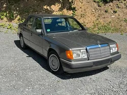 Gebraucht 1989 Mercedes E200 Limousine | 1.850 €
