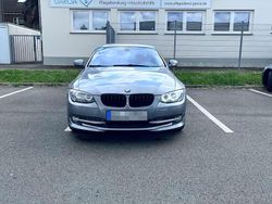 Grau Gebraucht 2011 BMW 320 Sport Line Coupé | 11.800 € (Teuer)