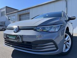 Grau Gebraucht 2022 VW Golf VIII Life Kombi | 21.640 € (Fairer Preis)