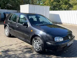 Schwarz Gebraucht 1998 VW Golf IV Limousine | 2.400 € (Fairer Preis)