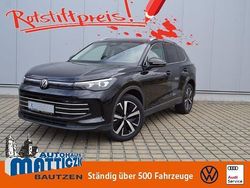 Deep black perleffekt Gebraucht 2024 VW Tiguan Elegance SUV | 45.789 €