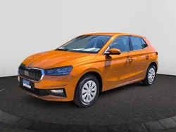 Orange Neu 2025 Skoda Fabia Essence Limousine | 17.990 € (Superpreis)