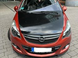 Rot Gebraucht 2011 Opel Corsa Edition Kleinwagen | 8.600 €