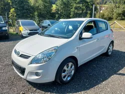 Weiß Gebraucht 2012 Hyundai i20 Limousine | 3.699 € (Superpreis)