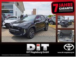 Black mica / ink Gebraucht 2025 Toyota Yaris Hybrid SUV | 26.490 € (Superpreis)