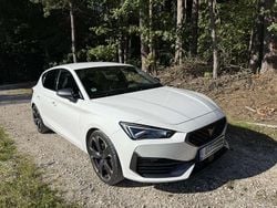 Weiß Gebraucht 2021 Cupra Leon VZ Kleinwagen | 19.999 € (Guter Preis)