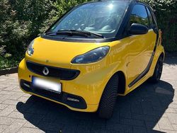 Gelb Gebraucht 2013 Smart ForTwo Coupé Kleinwagen | 7.900 €