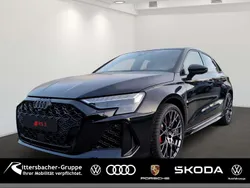 Mythosschwarz metallic Neu 2024 Audi RS3 Kleinwagen | 71.900 € (Guter Preis)