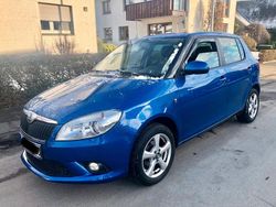 Blau Gebraucht 2014 Skoda Fabia Kleinwagen | 5.990 € (Guter Preis)