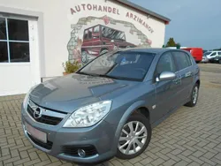 Silber Gebraucht 2007 Opel Signum Edition Kombi | 2.899 € (Etwas zu teuer)