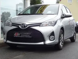 Silber Gebraucht 2014 Toyota Yaris Comfort Limousine | 11.980 € (Etwas zu teuer)