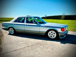 Silber Gebraucht 1988 Mercedes S300 AMG Limousine | 12.999 €
