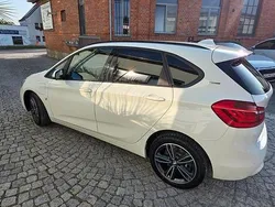Weiß Gebraucht 2019 BMW 225 Active Tourer iPerformance Van / Kleinbus | 16.000 € (Guter Preis)