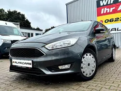 Grau Gebraucht 2018 Ford Focus Limousine | 12.600 € (Guter Preis)