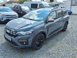 Grau Neu 2025 Dacia Jogger Extreme Limousine | 24.280 € (Etwas zu teuer)