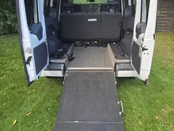 Weiß Gebraucht 2007 Ford Tourneo Connect Van / Kleinbus | 4.600 €