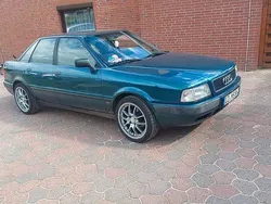 Grün Gebraucht 1991 Audi 80 Limousine | 2.200 €