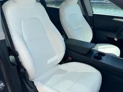 Grau Gebraucht 2022 Tesla Model Y Long Range AWD SUV | 34.777 € (Fairer Preis)
