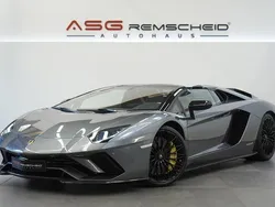 Grau Gebraucht 2018 Lamborghini Aventador Cabrio | 399.999 € (Superpreis)